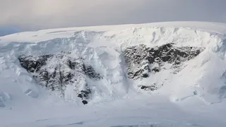 Angel wings on Mount Français - Neumayer Channel